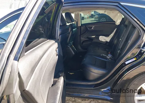 2015 Toyota Avalon Xle z USA, uszkodzony, nr VIN 4T1BK1EB2FU178282